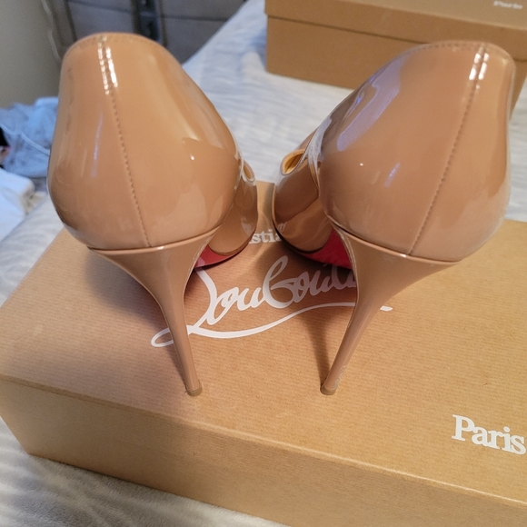 Christian Lou Boutin Decollete 554 100 Patent in Nude size 38. - Picture 10 of 12